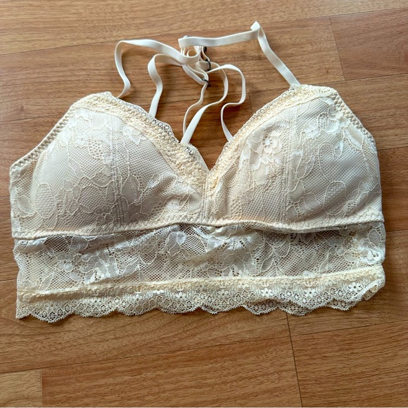 Abercrombie & Fitch Other - Abercrombie & Fitch Cream Lace Bralette